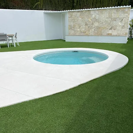 Pretty House 100 Metres From The * Marbella